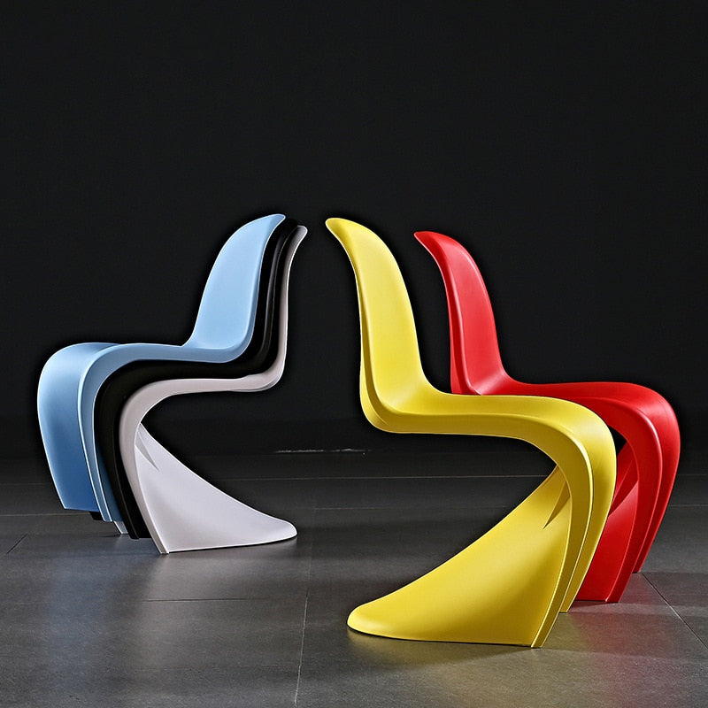 Pandong S-Type Dining Chair - Plastic, Stackable, Modern Design