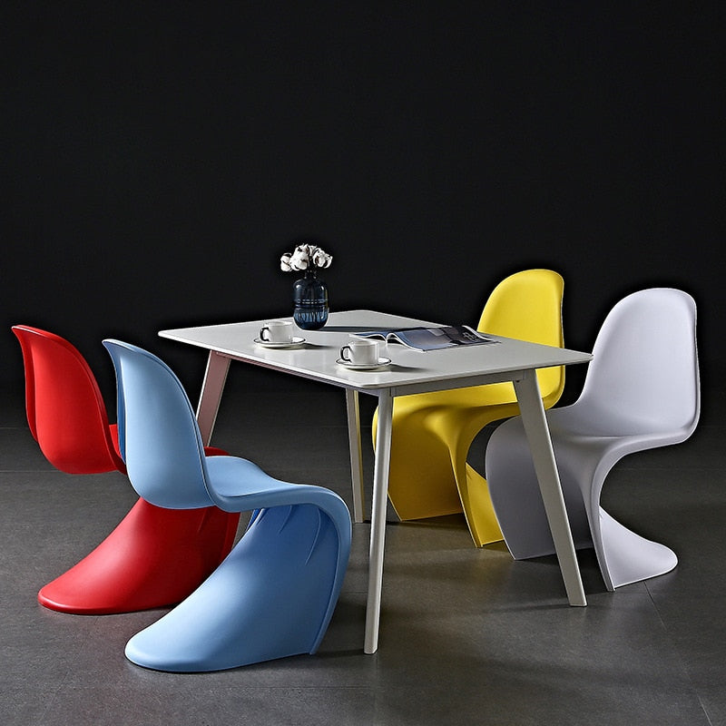 Pandong S-Type Dining Chair - Plastic, Stackable, Modern Design