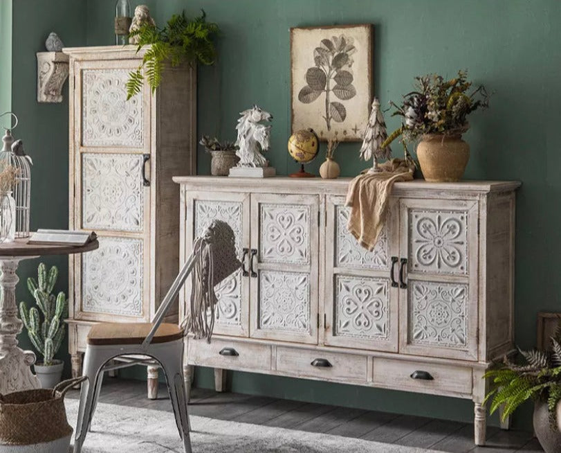 Nordic Vintage Furniture Hand Carved Doors Large Storage Luxury Wooden Cabinet Vintage Schränke