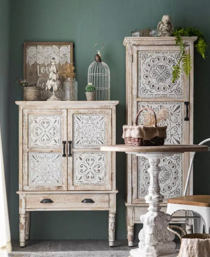 Nordic Vintage Furniture Hand Carved Doors Large Storage Luxury Wooden Cabinet Vintage Schränke